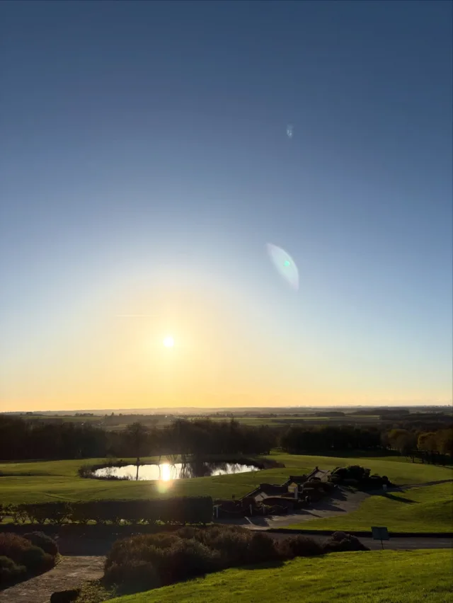 ❄️ Winter golf is here! 
Fresh air, quiet fairways, and crisp morning rounds.
Bundle up and enjoy the season with us at Houghwood. ⛳️✨

#houghwood #houghwoodgolf #houghwoodgolfclub #golfclub #golfers #spikesbar